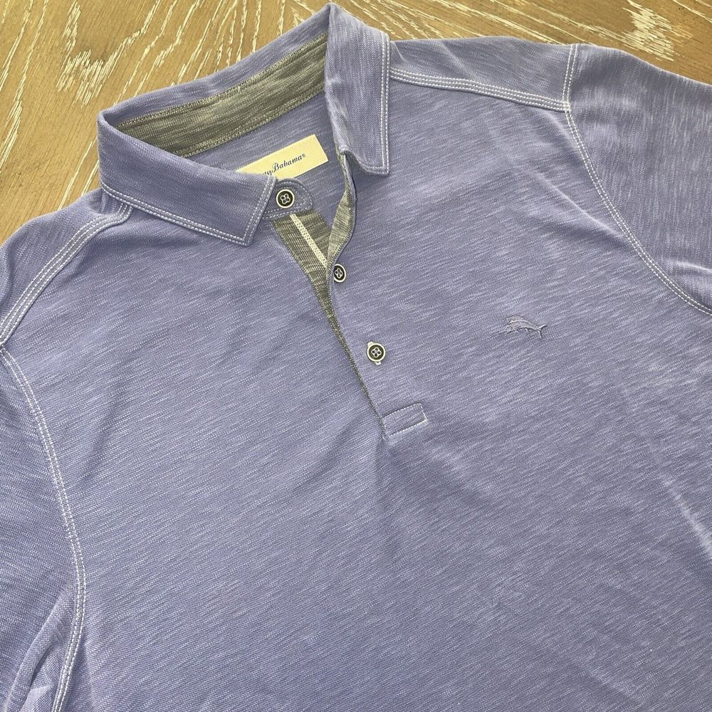 Tommy Bahama MEDIUM Polo ~ Textured w/casual Stitching PURPLE Mens ~ EXCELLENT